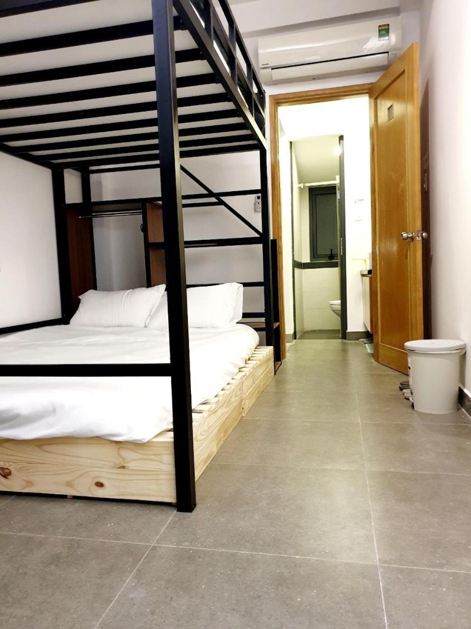 Zvillage Ncc - Modern Townhouse In District 1 胡志明市 外观 照片