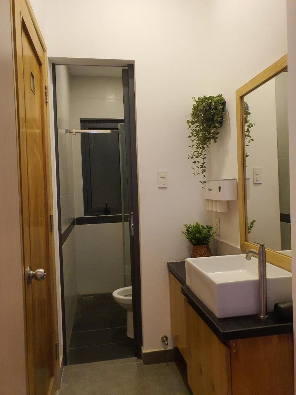Zvillage Ncc - Modern Townhouse In District 1 胡志明市 外观 照片