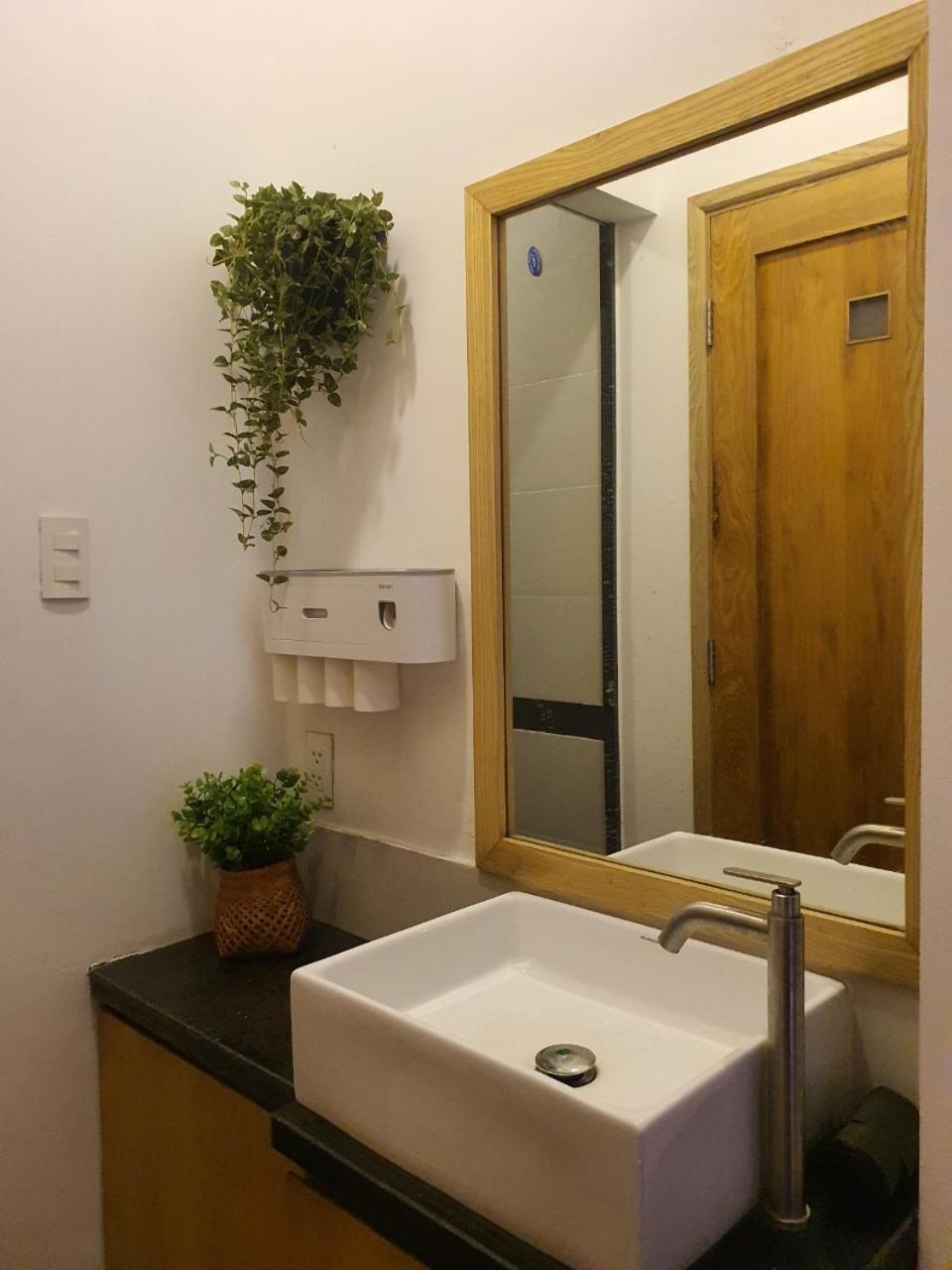 Zvillage Ncc - Modern Townhouse In District 1 胡志明市 外观 照片
